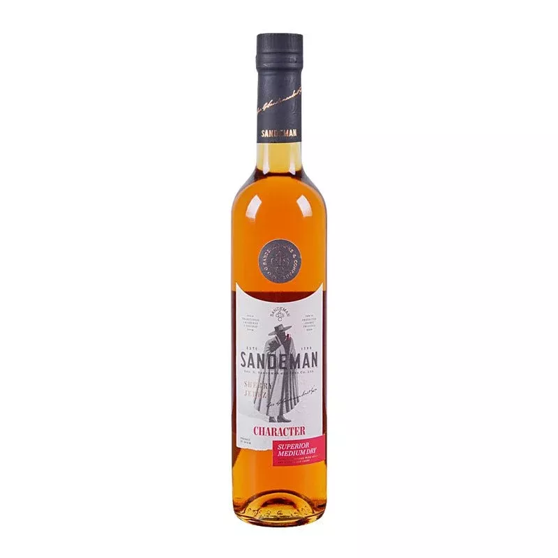 Sandeman Character Superior Medium Dry Wine 500ml
